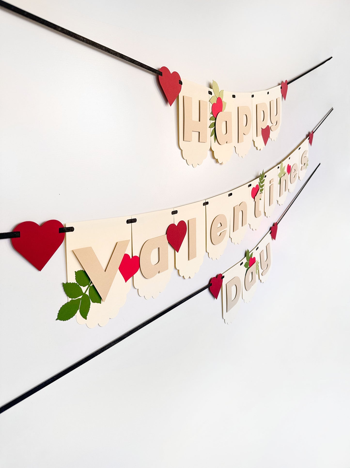 Valentines Day Banner | Valentines Sign | Valentines Day Décor | Happy Valentines Day | Love | Hearts | Valentines Party | XOXO| Decorations